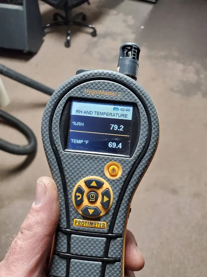 Moisture meter humidity assessment for Mold Remediation & Removal in Knoxville